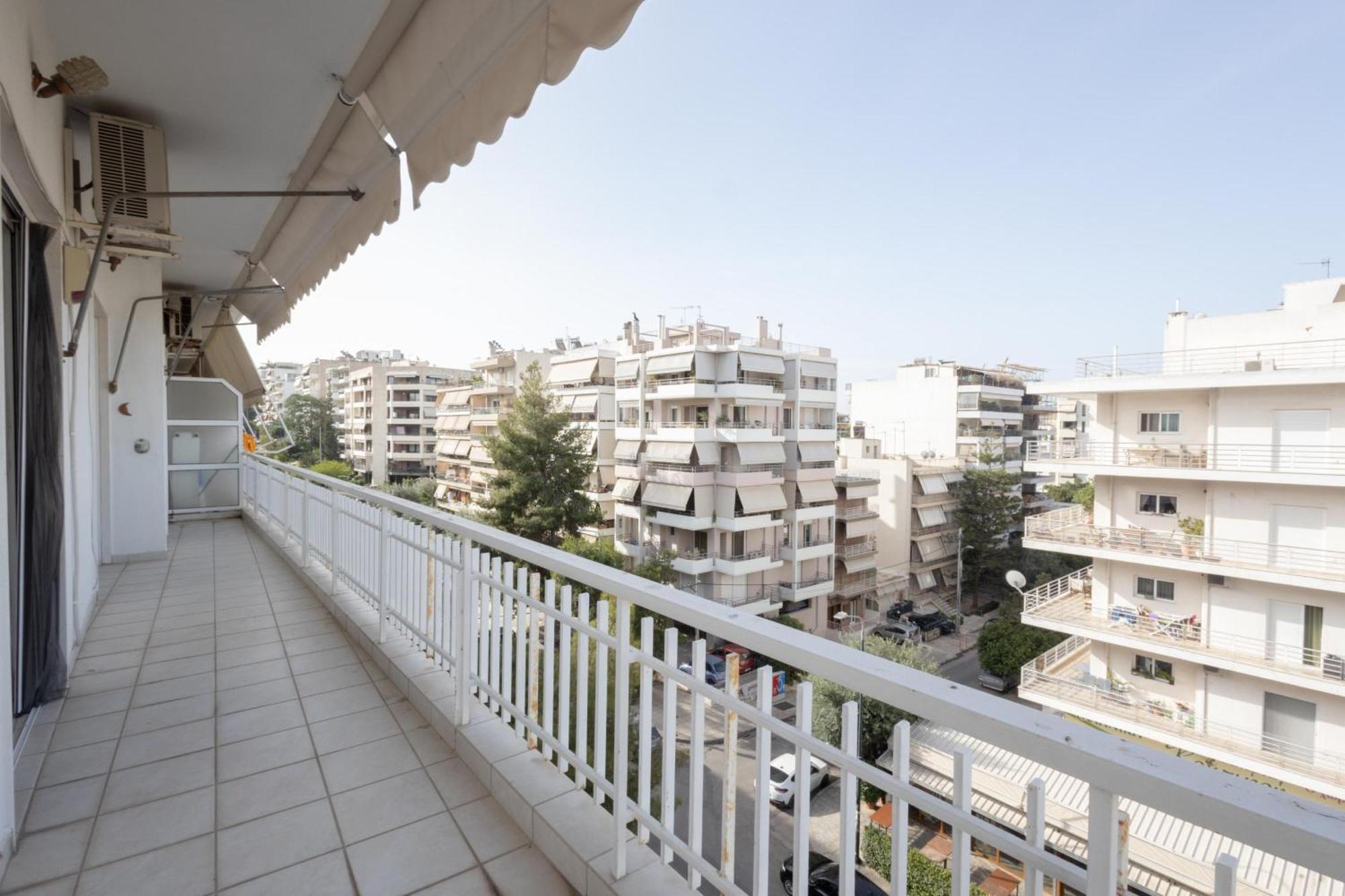 A Luxury & Comfortable Apt In Афины Экстерьер фото