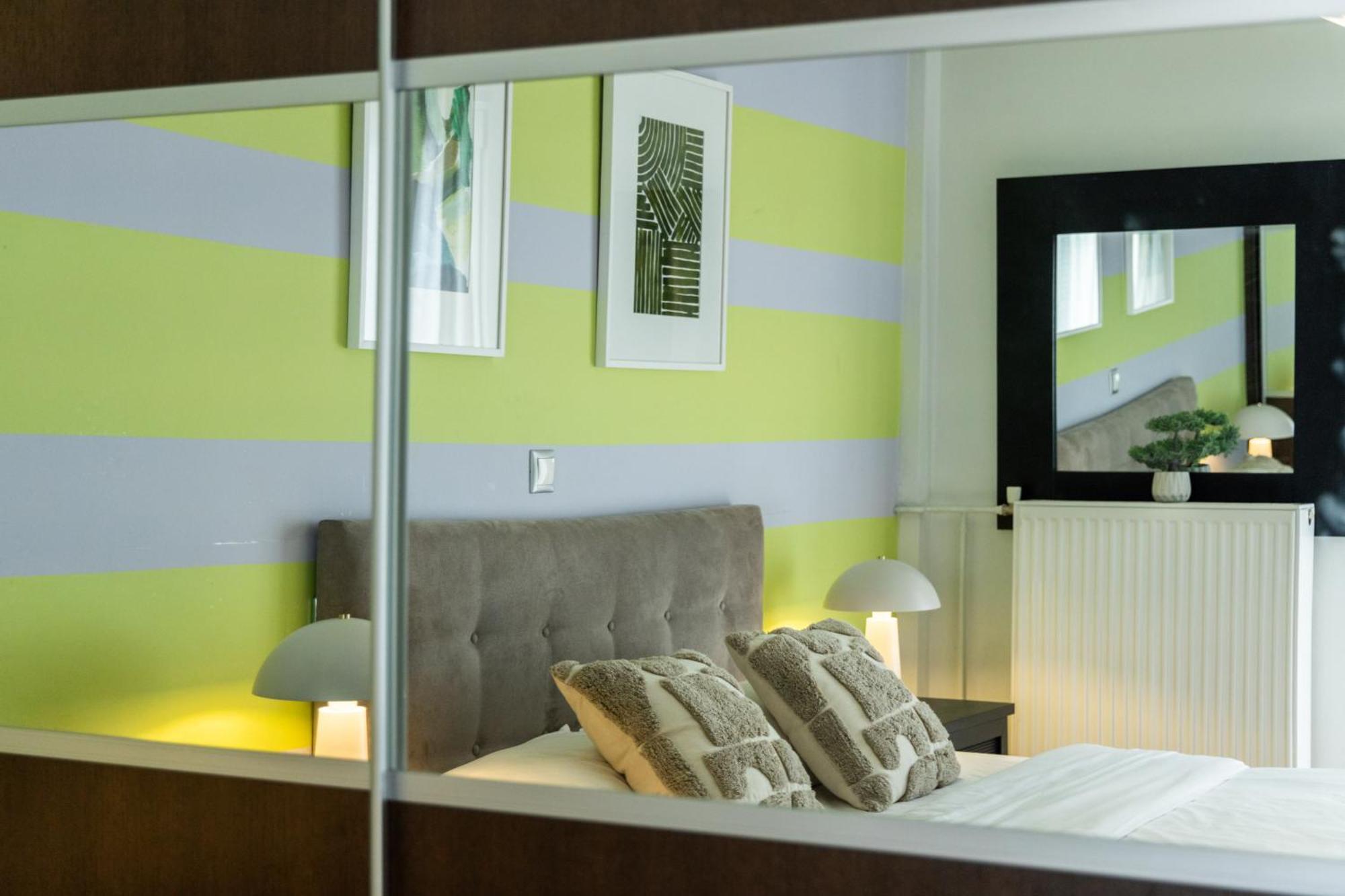 A Luxury & Comfortable Apt In Афины Экстерьер фото
