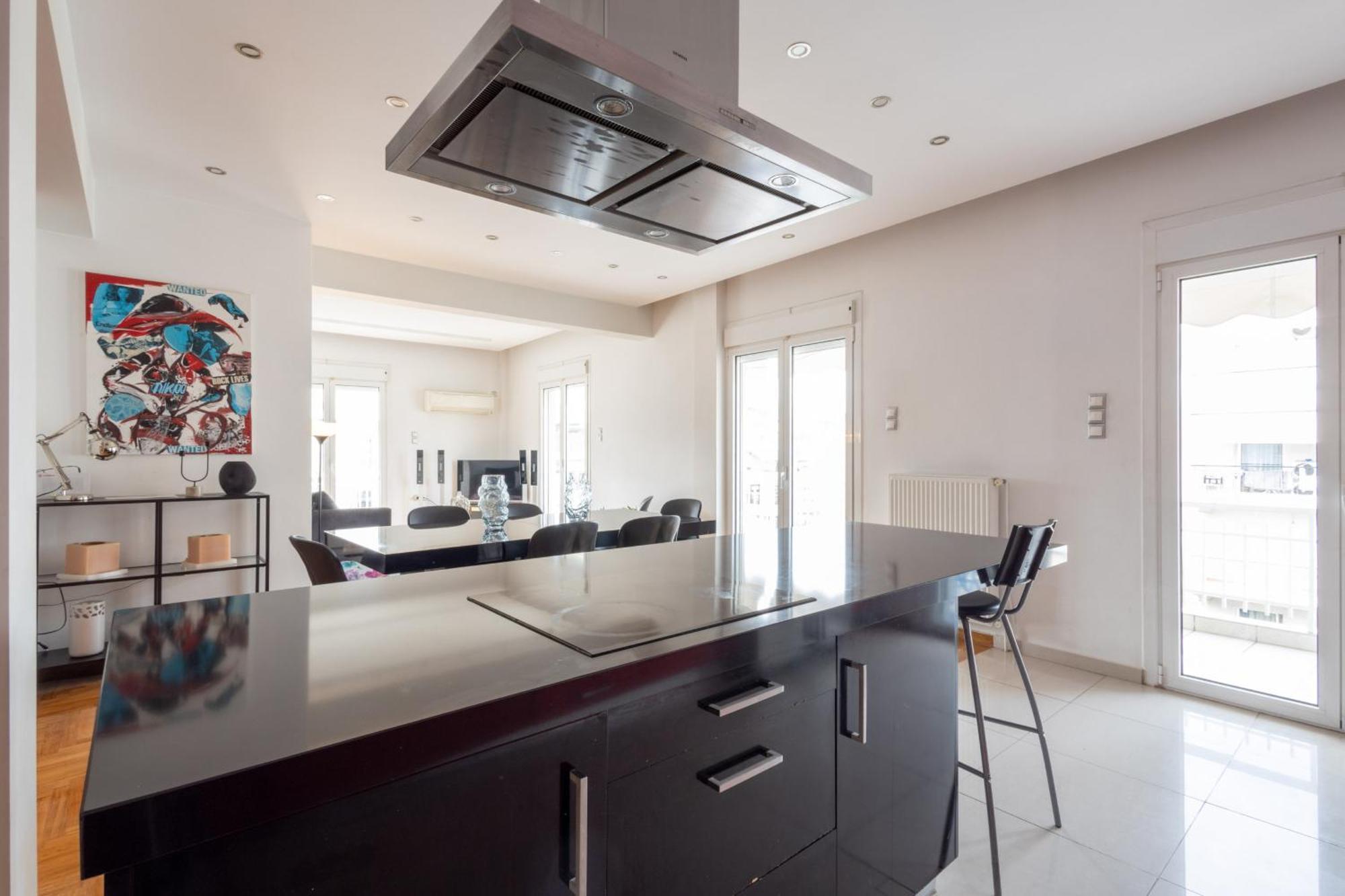 A Luxury & Comfortable Apt In Афины Экстерьер фото