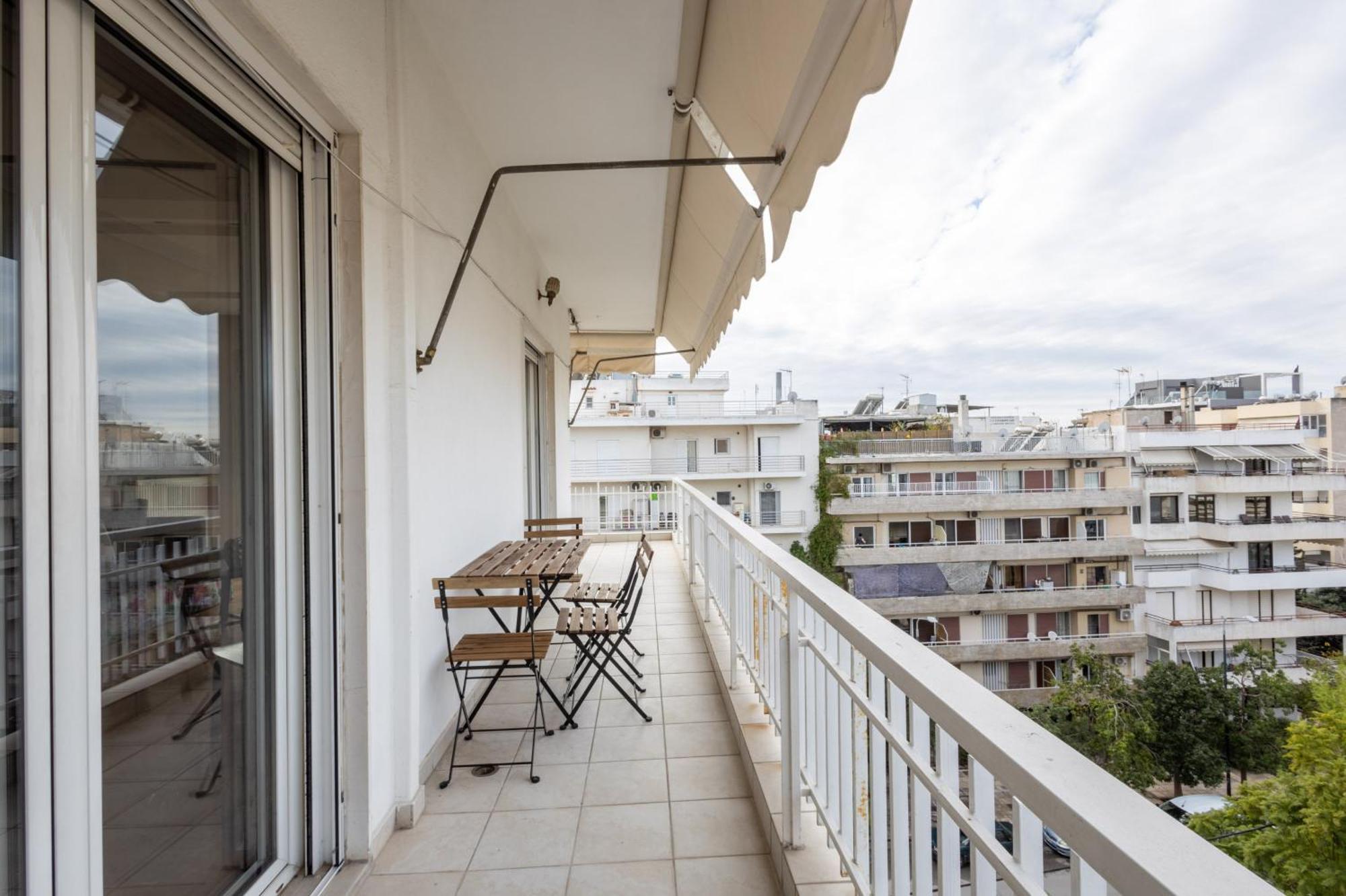 A Luxury & Comfortable Apt In Афины Экстерьер фото