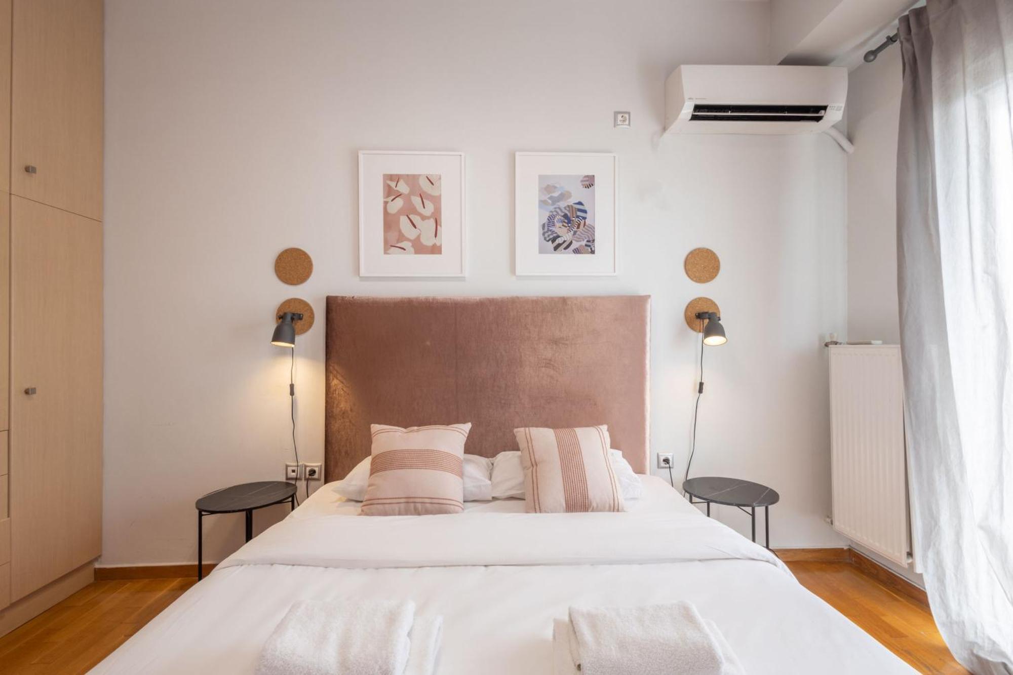 A Luxury & Comfortable Apt In Афины Экстерьер фото